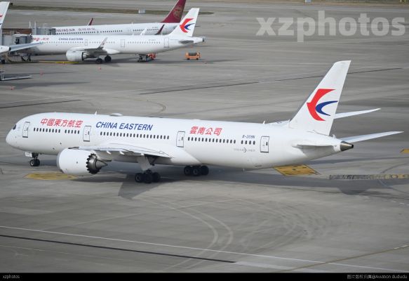 东航787