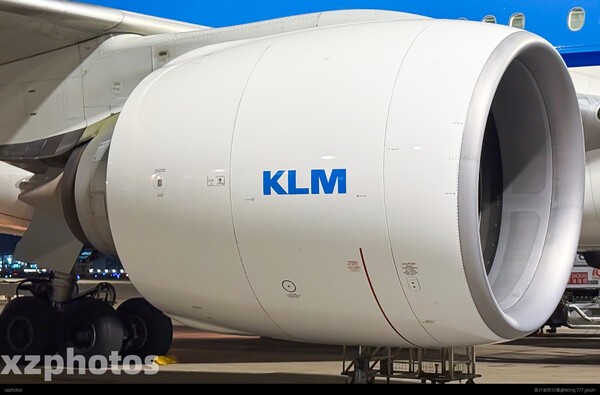 GE90-94B