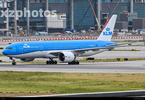 PH-BQP