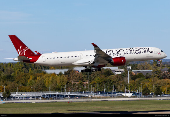 G-VLUX