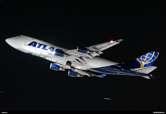 5Y8139 HKG-DEL