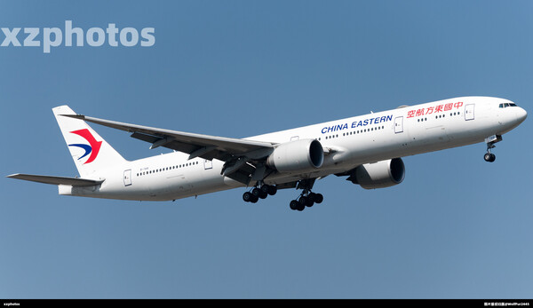东航777W