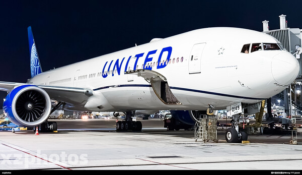 N2749U