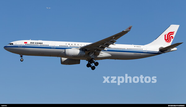 国航330-300