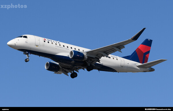Baby E175