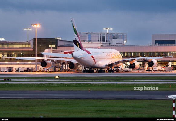 A6-EEX