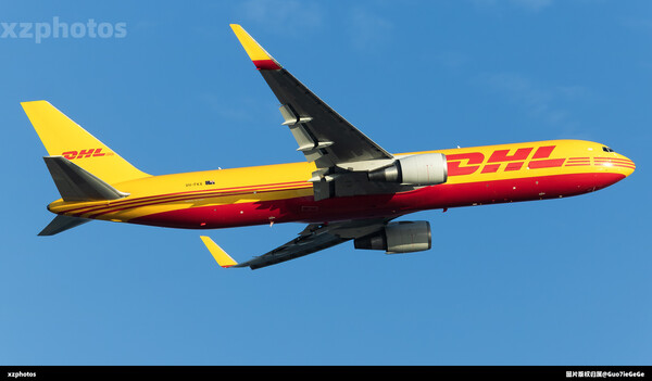VH-FKX