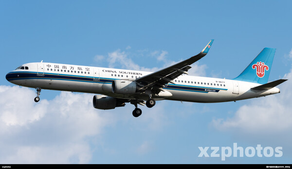 B-8677