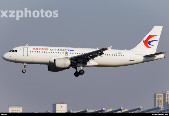 东航320