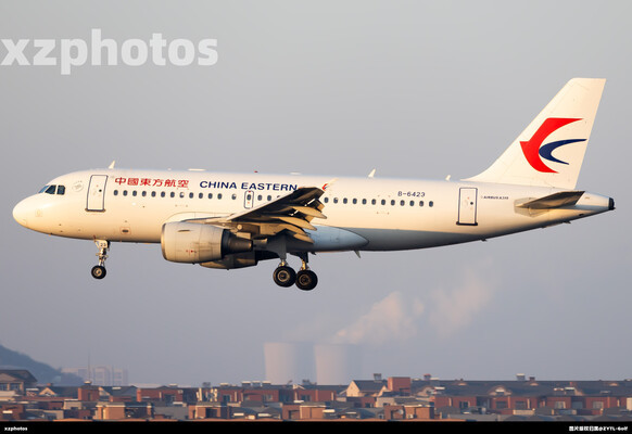 东航319