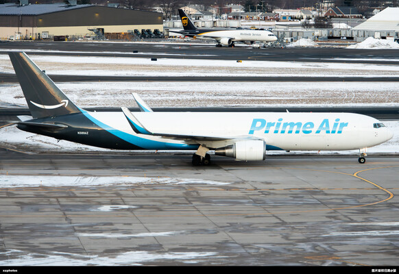 N389AZ