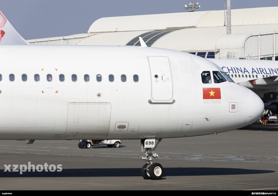 VN-A698