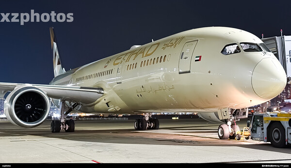 A6-BLT