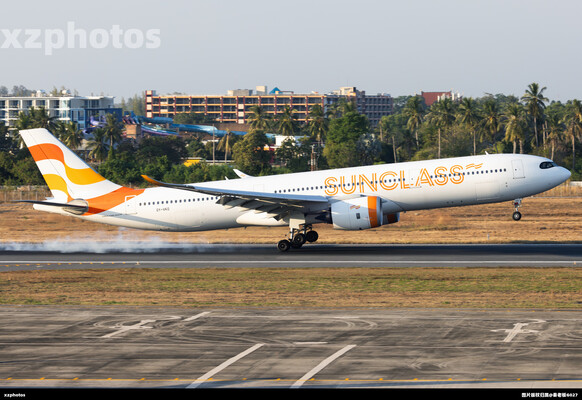 Sunclass Airlines 339