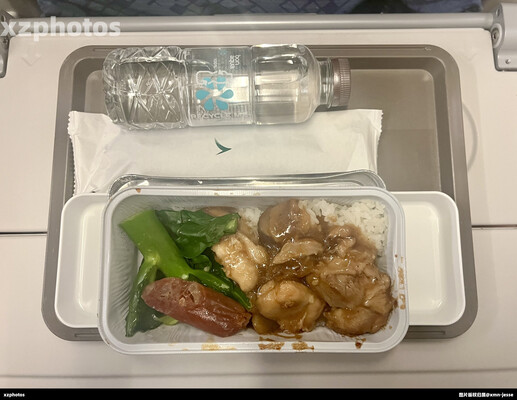 CX978香港-厦门经济舱餐食