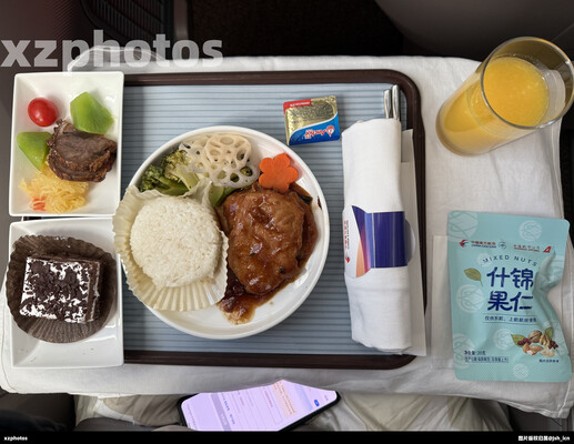 东航MU5407（上海浦东-成都双流）公务舱餐食