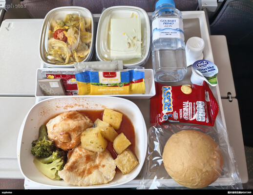 EK384  曼谷素万那普-中国香港   经济舱餐食