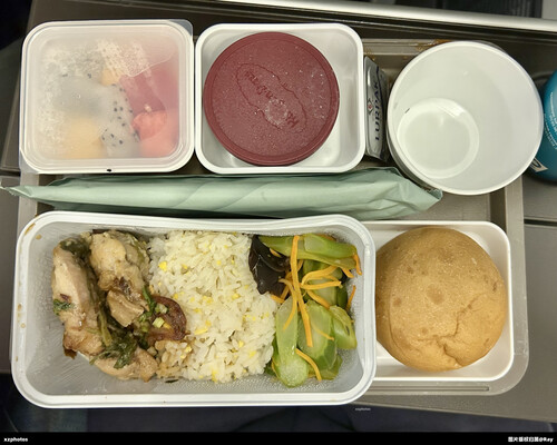 CX302 香港-上海经济舱餐食