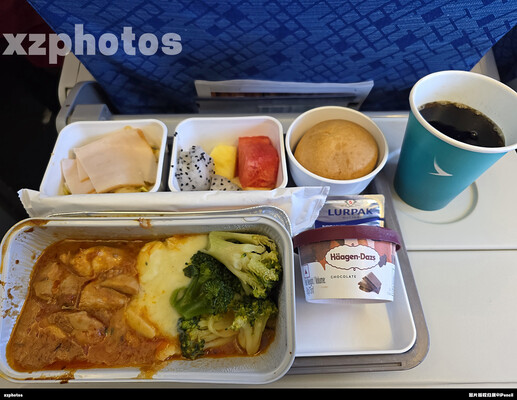 CX758 新加坡-香港 经济舱餐食