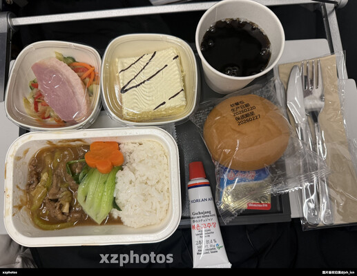 KE2058（上海虹桥-首尔金浦）经济舱正餐餐食