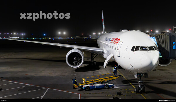 MU5126  PEK-SHA
