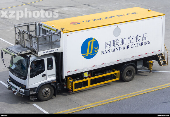 长沙黄花国际机场地面车辆