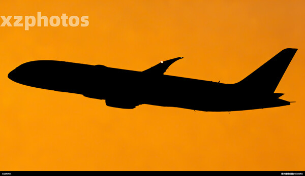 B-2763剪影