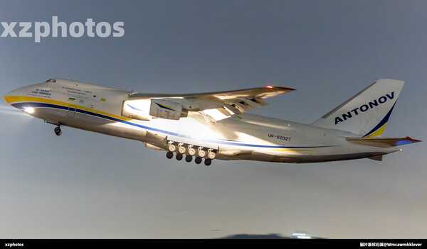 UR-82027