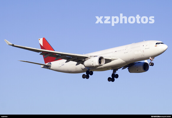 N342AV