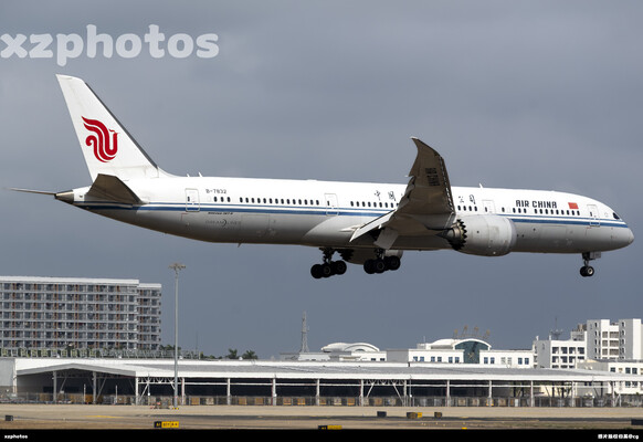 B-7832