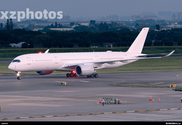 前川航B-301D