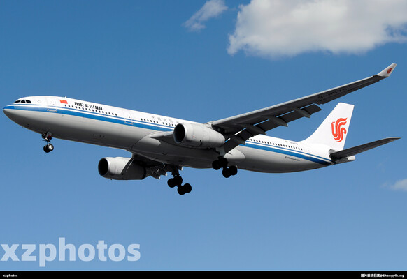 B-8579