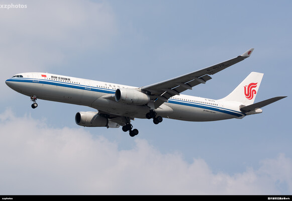 B-8579