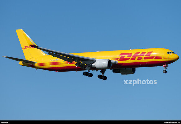 VH-XQU
