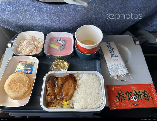 CA957 北京首都-法兰克福 经济舱餐食