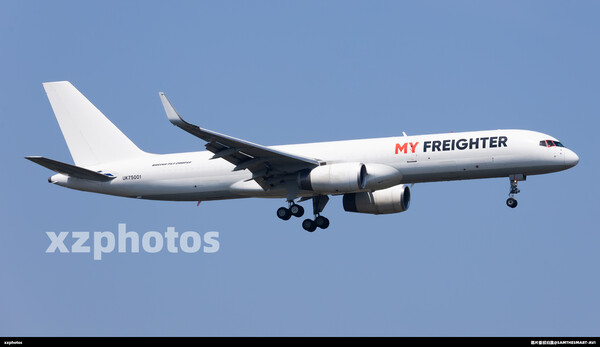 UK75001 (B752PCF)