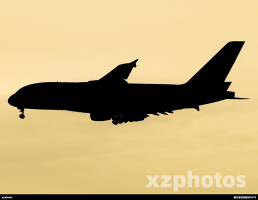 阿联酋航空A380降落PEK