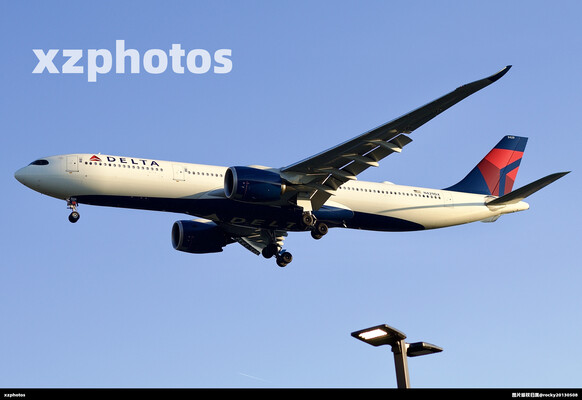 N429DX