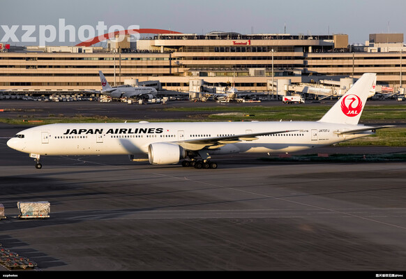 JA737J