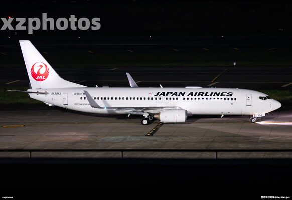 737