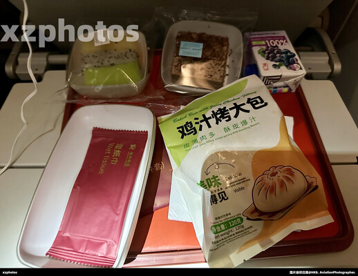 HU7713 北京-深圳 经济舱餐食