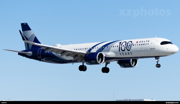 N589DT
