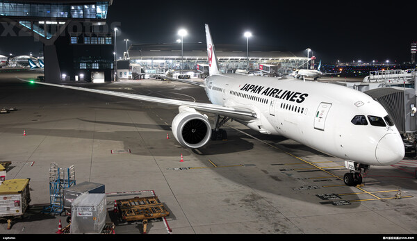 JA836J