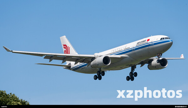 国航330降落WNZ