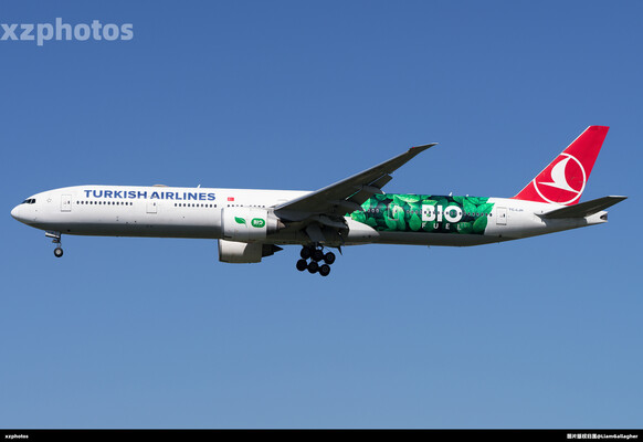 Turkish Airlines Biofuel Livery approaching Beijing/PEK