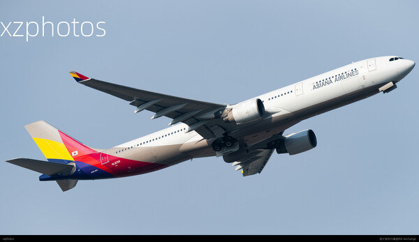 HL8258