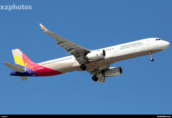 Asiana Airlines Airbus A321-231