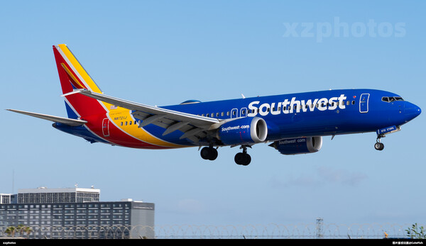 N8721J