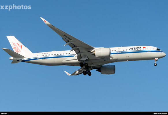 Airbus A350-941