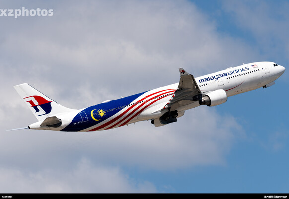 Airbus A330-323(E)